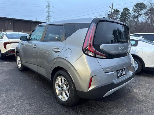 2023 Kia Soul LX