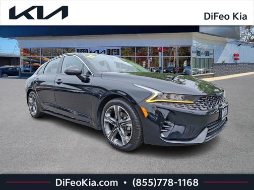 2022 Kia K5 LXS
