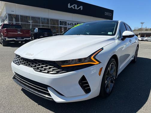 Glacial White Pearl 2023 Kia K5 EX