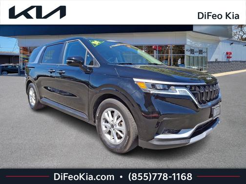 2024 Kia Carnival LX Seat Package
