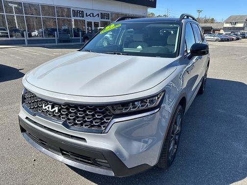 Wolf Gray 2023 Kia Sorento X-Line EX