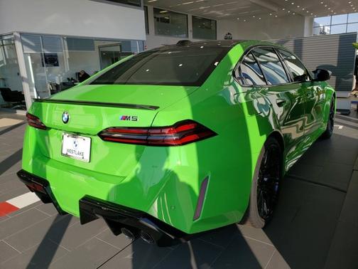 Special Order Color 2026 BMW M5 Base