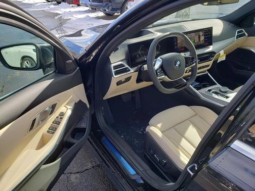 2026 BMW 330 330i NA xDrive