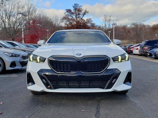 2026 BMW 530 530i xDrive