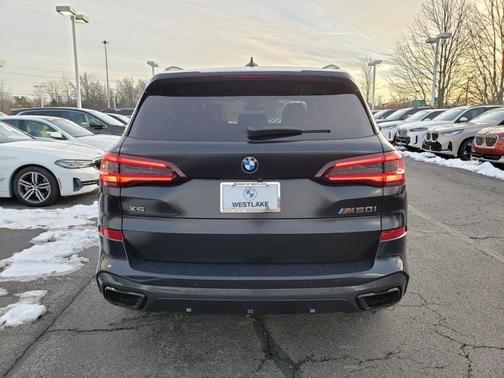 2021 BMW X5 M50i