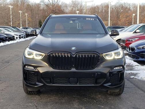 2021 BMW X5 M50i