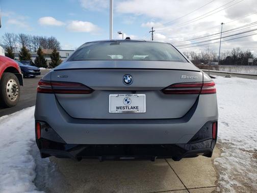 2026 BMW 550e 550e xDrive