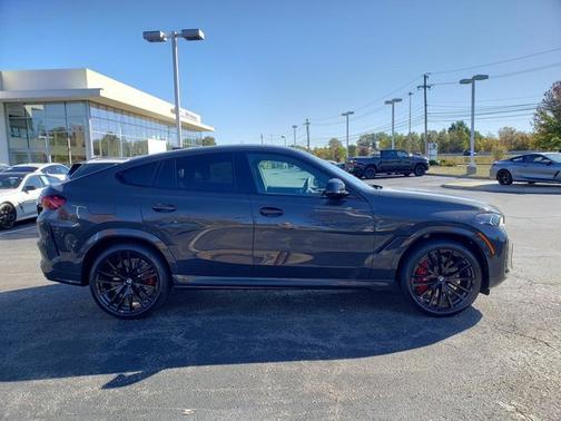 2026 BMW X6 M60i