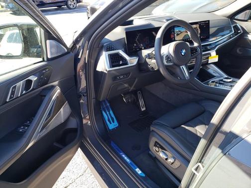 2026 BMW X6 M60i