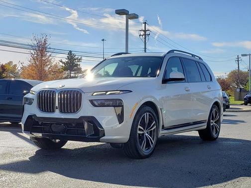 2023 BMW X7 xDrive40i