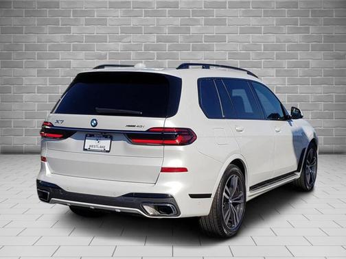 2023 BMW X7 xDrive40i
