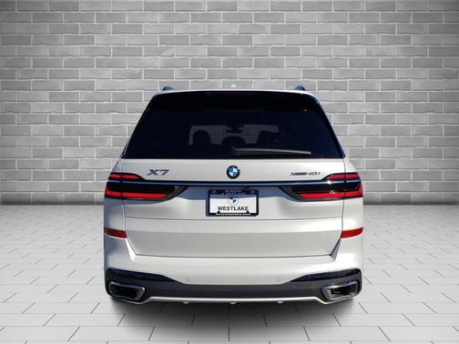 2023 BMW X7 xDrive40i