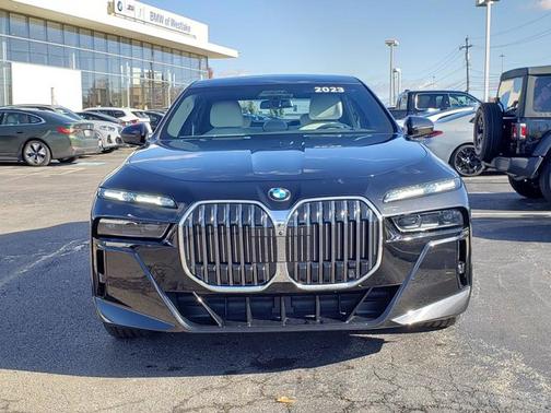 2023 BMW 740 740i