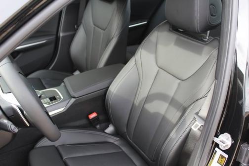2025 BMW 330 330i xDrive