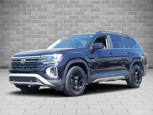 2024 Volkswagen Atlas 2.0T Peak Edition SE w/Technology
