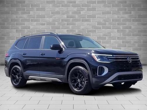 2024 Volkswagen Atlas 2.0T Peak Edition SE w/Technology