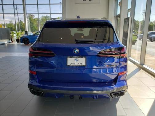 2026 BMW X5 M60i