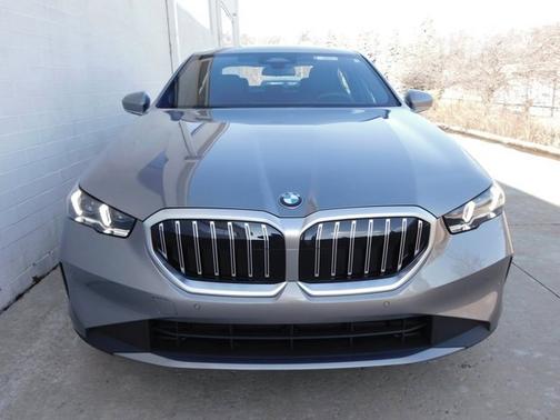 2025 BMW 530 530i xDrive