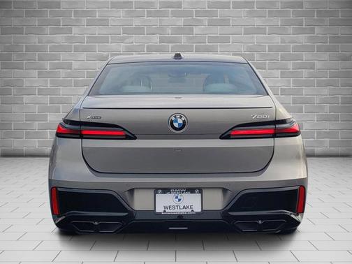 2025 BMW 760 760i xDrive