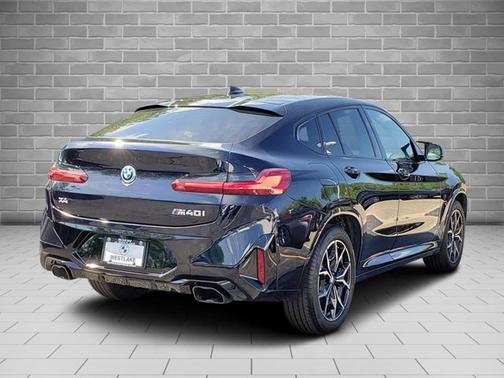 2023 BMW X4 M40i