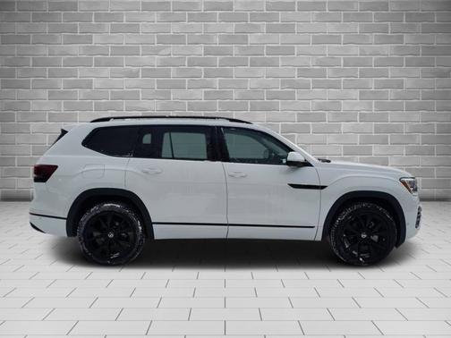 2024 Volkswagen Atlas 2.0T SEL Premium R-Line