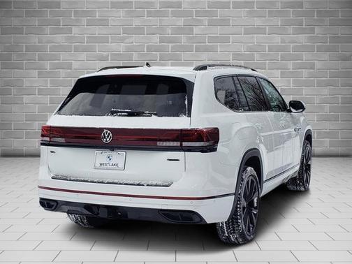 2024 Volkswagen Atlas 2.0T SEL Premium R-Line