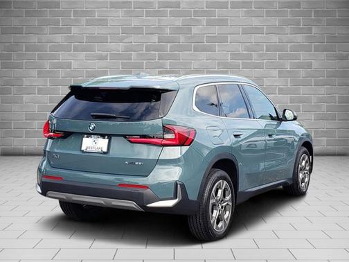 Cape York Green Metallic 2023 BMW X1 xDrive28i