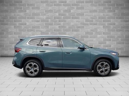 Cape York Green Metallic 2023 BMW X1 xDrive28i