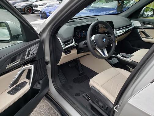 2025 BMW X1 xDrive28i