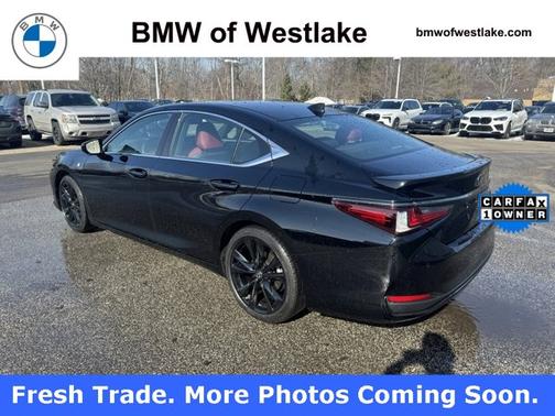 2023 Lexus ES 300h F SPORT Handling