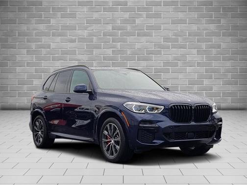 2022 BMW X5 M50i
