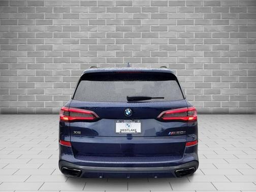 2022 BMW X5 M50i