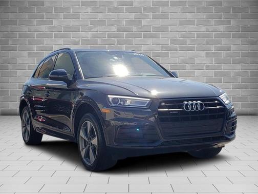 Gray Metallic 2020 Audi Q5 45 Titanium Premium