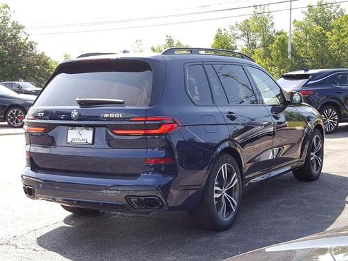 2026 BMW X7 M60i