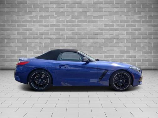 Portimao Blue Metallic 2024 BMW Z4 sDrive30i