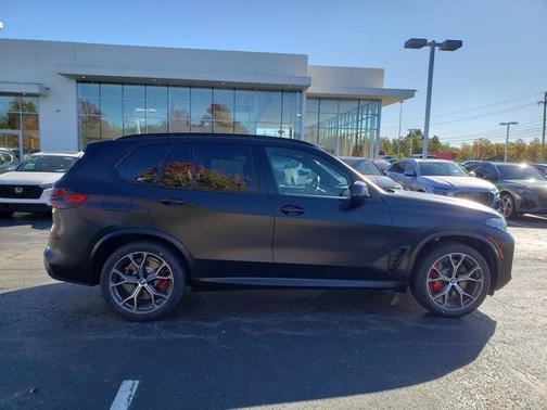 2026 BMW X5 M60i