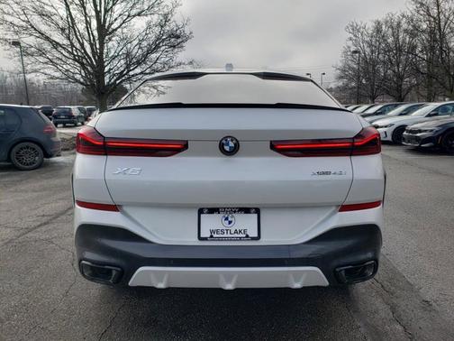 2026 BMW X6 xDrive40i