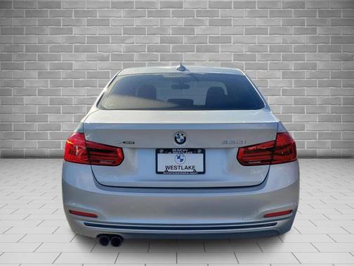 2018 BMW 330 i xDrive