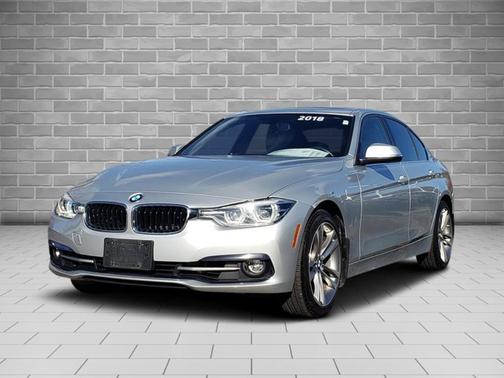 2018 BMW 330 i xDrive