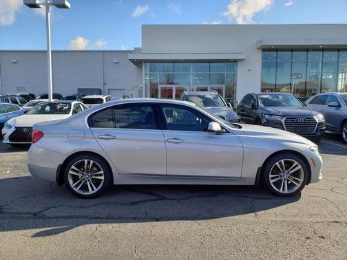 2018 BMW 330 i xDrive