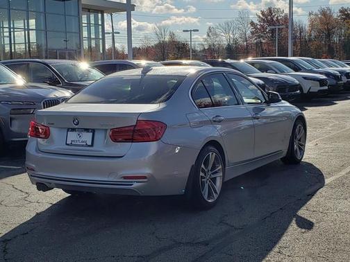 2018 BMW 330 i xDrive