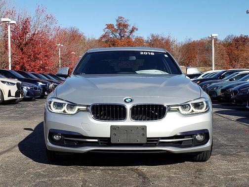 2018 BMW 330 i xDrive