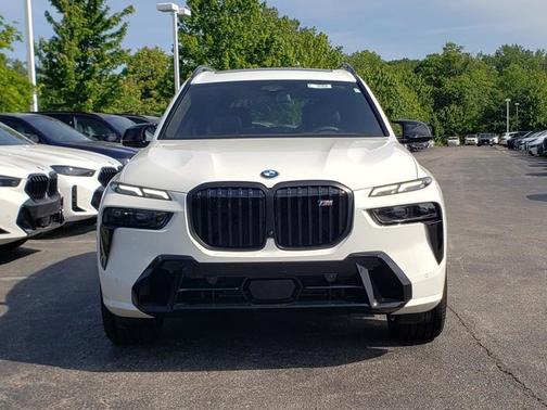 Alpine White 2027 BMW X7 M60i