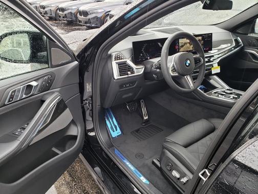 2026 BMW X6 M60i