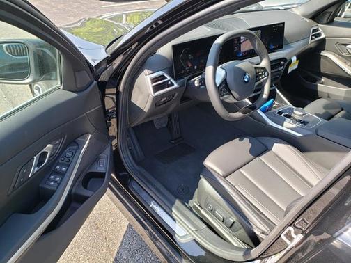 2025 BMW 330 330i xDrive