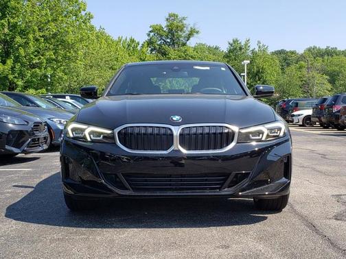 2025 BMW 330 330i xDrive