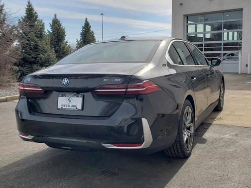 2026 BMW i5 xDrive40