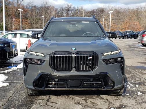 2026 BMW X7 M60i