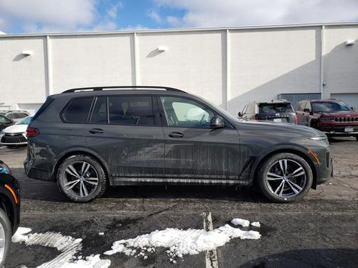 2026 BMW X7 M60i