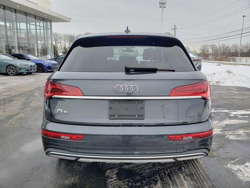 2021 Audi Q5 Premium Plus
